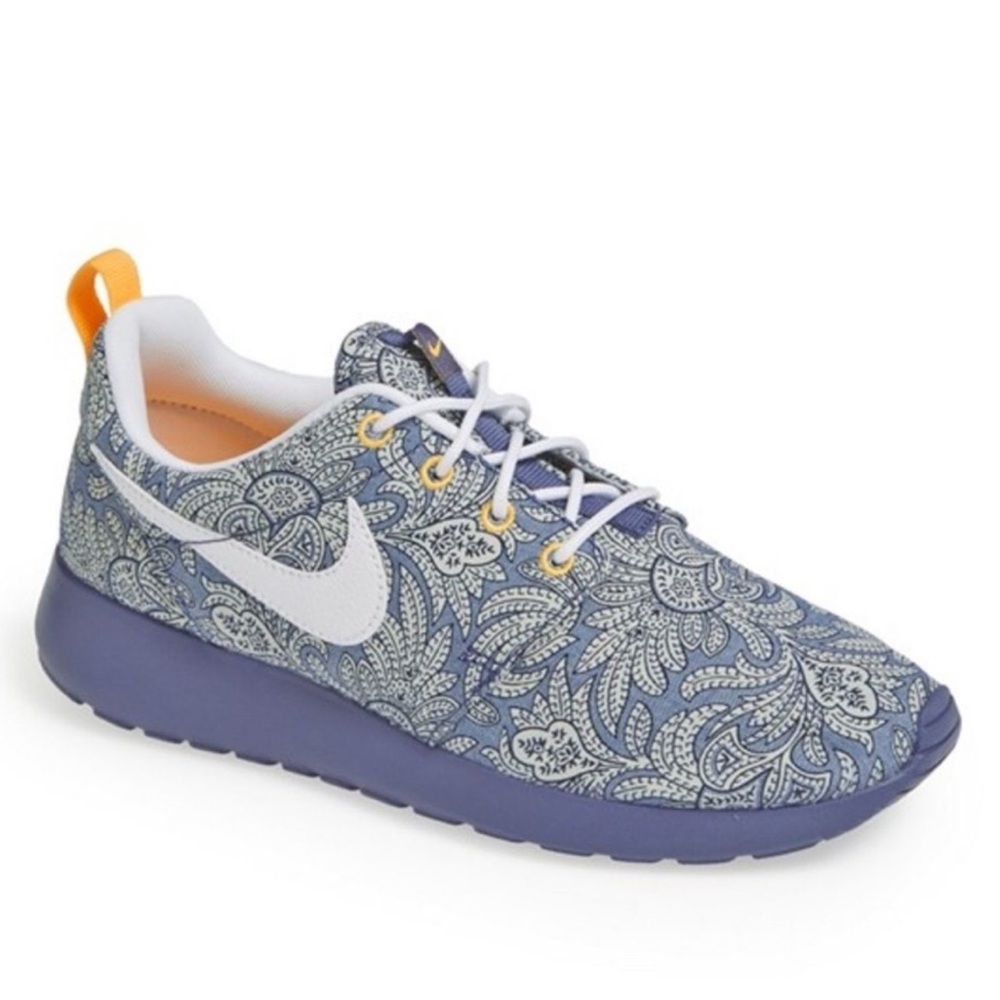 RARE Nike Roshe Run Liberty Paisley Sneaker